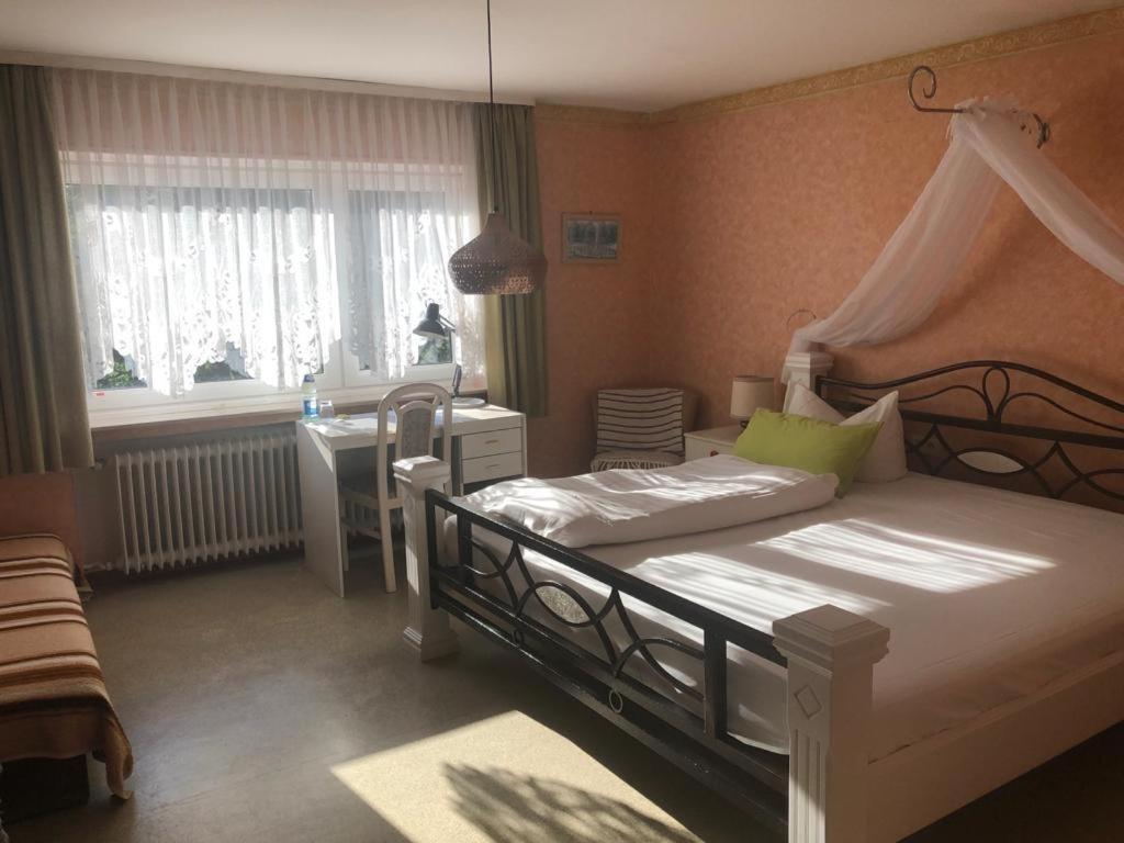 Pension Klaus Bad Salzschlirf Exteriör bild